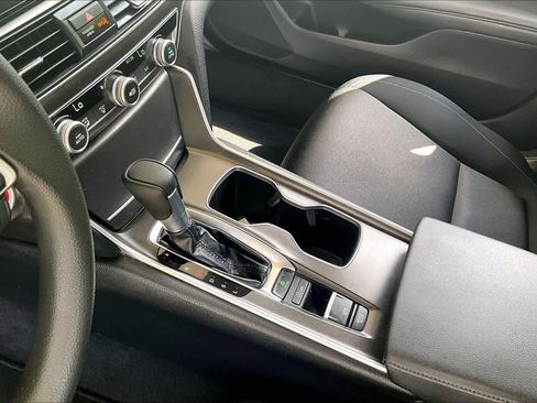 Used 2021 Honda Accord LX image 16