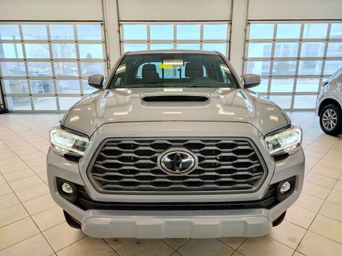 Used 2021 Toyota Tacoma TRD Sport image 8