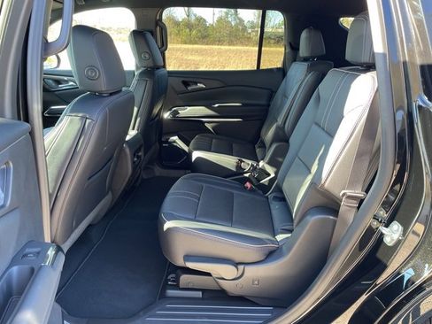 New 2026 Chevrolet Traverse High Country image 27