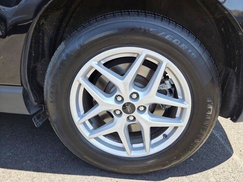 Used 2024 Ford Edge SEL AWD/4WD image 10