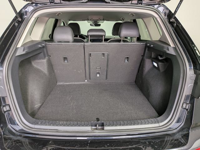 Used 2025 Volkswagen Taos SE AWD/4WD image 10