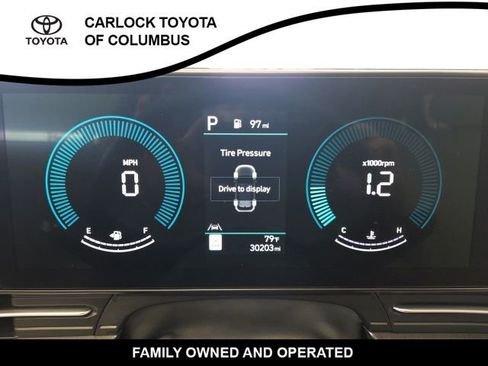 Used 2025 Hyundai Kona SEL FWD image 23