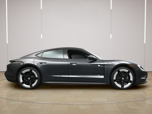 New 2025 Porsche Taycan RWD image 31