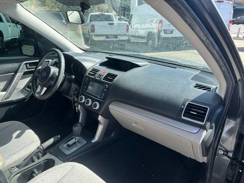 Used 2018 Subaru Forester 2.5i w/ Alloy Wheel Package AWD/4WD image 17