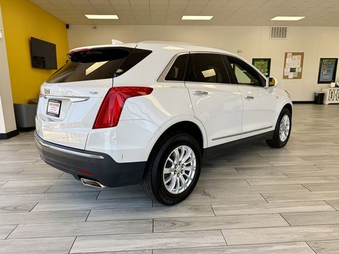 Used 2018 Cadillac XT5 FWD image 6