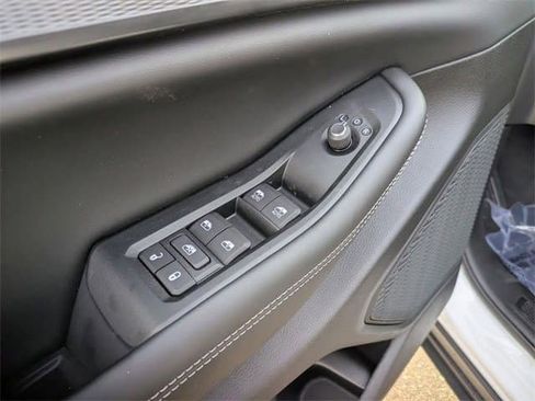 New 2025 Jeep Grand Cherokee Laredo X image 15