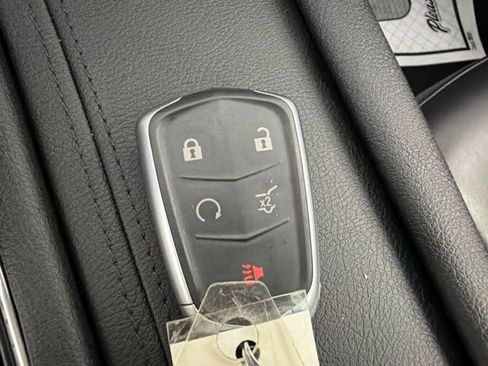 Used 2024 Cadillac XT6 Premium Luxury w/ LPO, Floor Liner Package FWD image 37