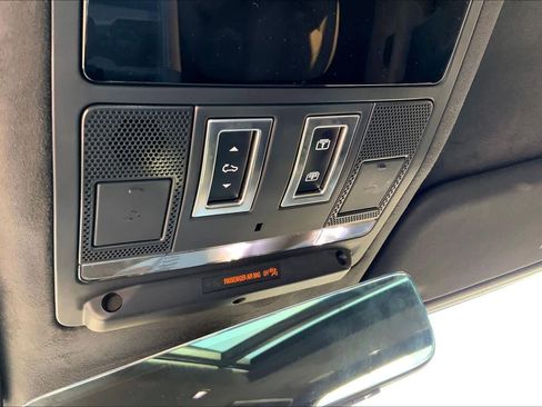 Used 2025 Land Rover Defender 110 X image 29