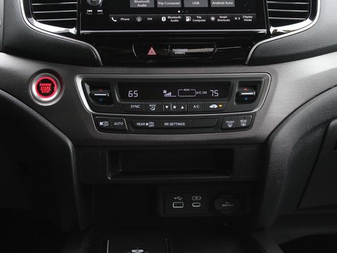 Used 2024 Honda Ridgeline Sport image 19