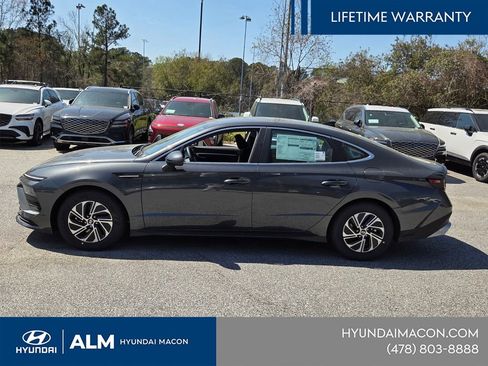 New 2026 Hyundai Sonata Blue FWD image 3