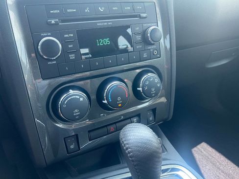 Used 2009 Dodge Challenger SRT8 image 12