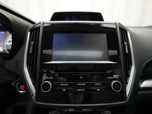 Used 2020 Subaru Forester Premium AWD/4WD image 6