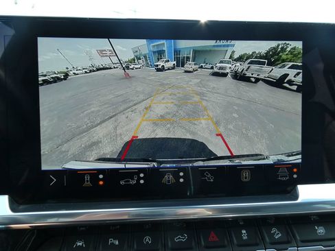 Certified 2025 GMC Sierra 1500 SLT w/ SLT Premium Plus Package AWD/4WD image 33