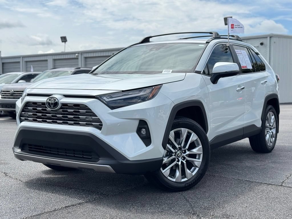 Used 2025 Toyota RAV4 Limited FWD image 6