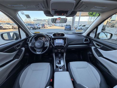 Used 2022 Subaru Forester Premium image 29