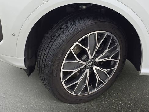 Used 2025 Audi Q5 Premium Plus w/ Premium Plus AWD/4WD image 33