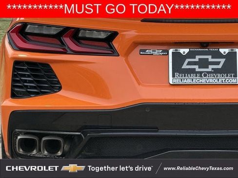 Used 2024 Chevrolet Corvette Stingray Coupe RWD image 9