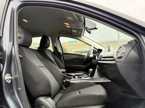 Used 2016 MAZDA MAZDA3 i Sport FWD image 27