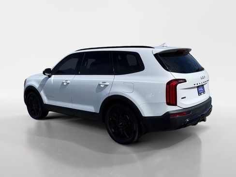 Used 2022 Kia Telluride EX w/ EX Premium Package image 3