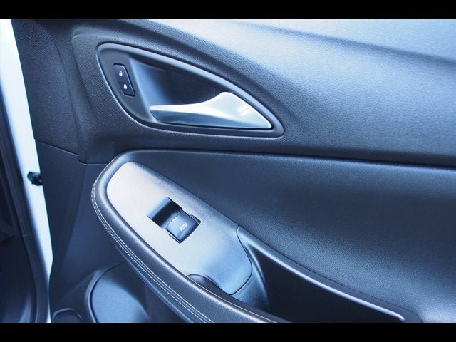 Used 2024 Buick Encore GX Sport Touring FWD image 13