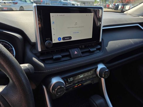 Certified 2025 Toyota RAV4 LE AWD/4WD image 29