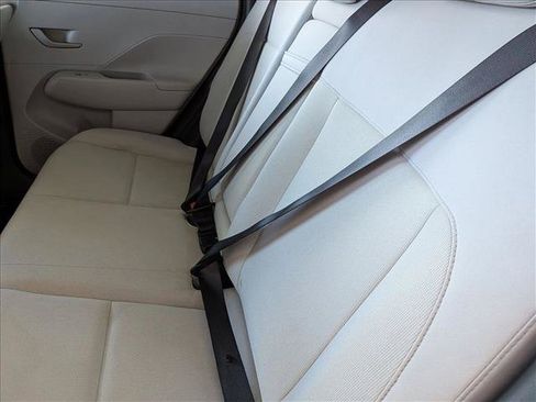 Used 2024 Hyundai Kona SEL AWD/4WD image 17
