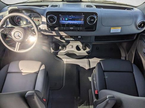 New 2025 Mercedes-Benz Sprinter 2500 image 13