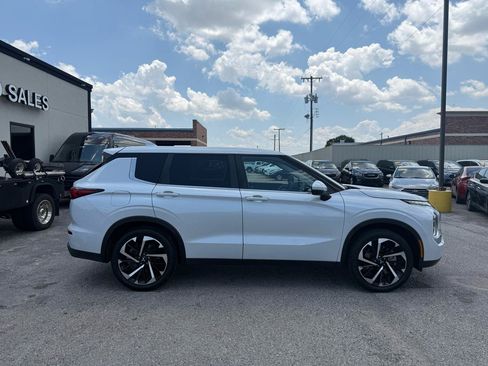 Used 2022 Mitsubishi Outlander ES FWD image 5