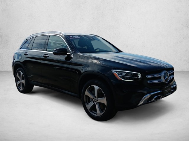 Certified 2022 Mercedes-Benz GLC 300 w/ Premium Package Lite image 3