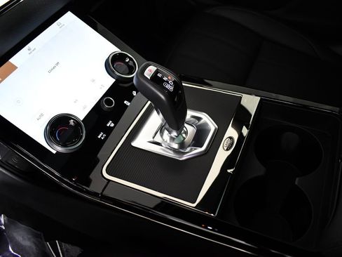 Used 2023 Land Rover Range Rover Evoque R-Dynamic S image 34