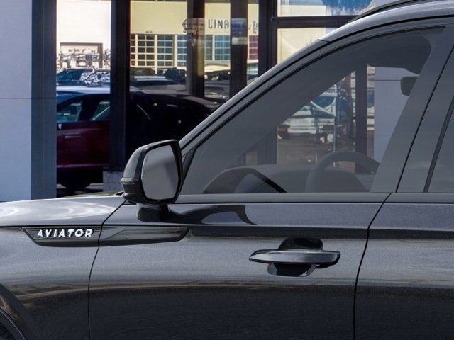 New 2026 Lincoln Aviator AWD w/ Jet Appearance Package image 23