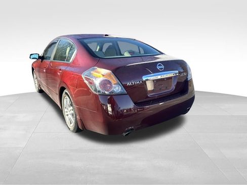 Used 2010 Nissan Altima 2.5 SL w/ SL Pkg image 5