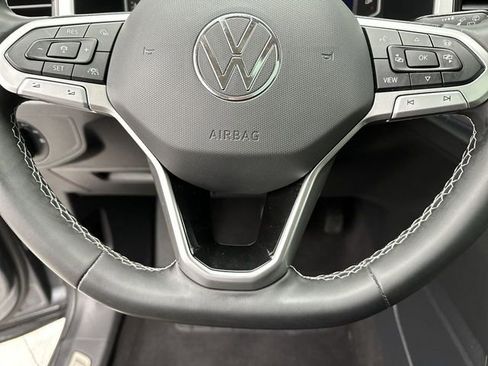 Used 2022 Volkswagen Atlas SEL AWD/4WD image 14