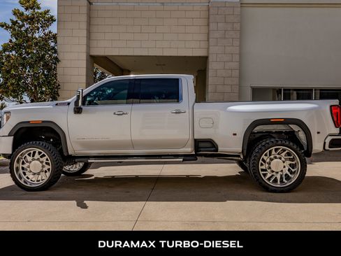 Used 2023 GMC Sierra 3500 Denali w/ Denali Ultimate Package image 5
