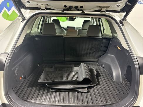 Used 2020 Toyota RAV4 Limited image 13