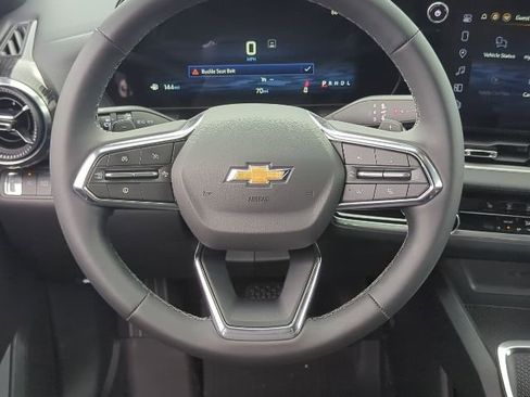 New 2026 Chevrolet Equinox LT w/ Safety and Technology Package FWD image 8