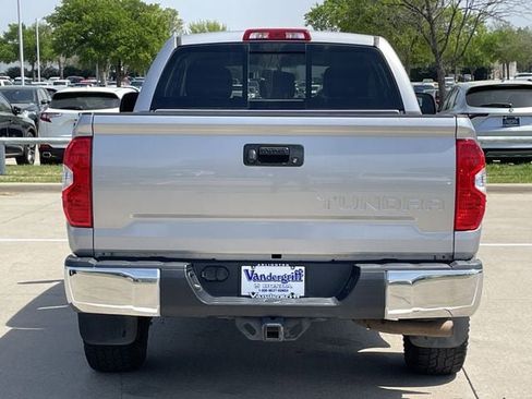 Used 2016 Toyota Tundra SR5 w/ SR5 Upgrade Package image 5