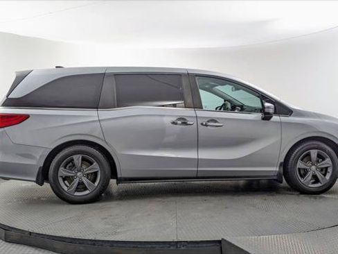 Used 2022 Honda Odyssey EX image 9