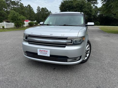 Used 2013 Ford Flex Limited FWD image 28