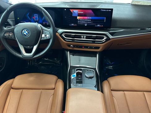 Used 2023 BMW i4 eDrive40 w/ Premium Package RWD image 29