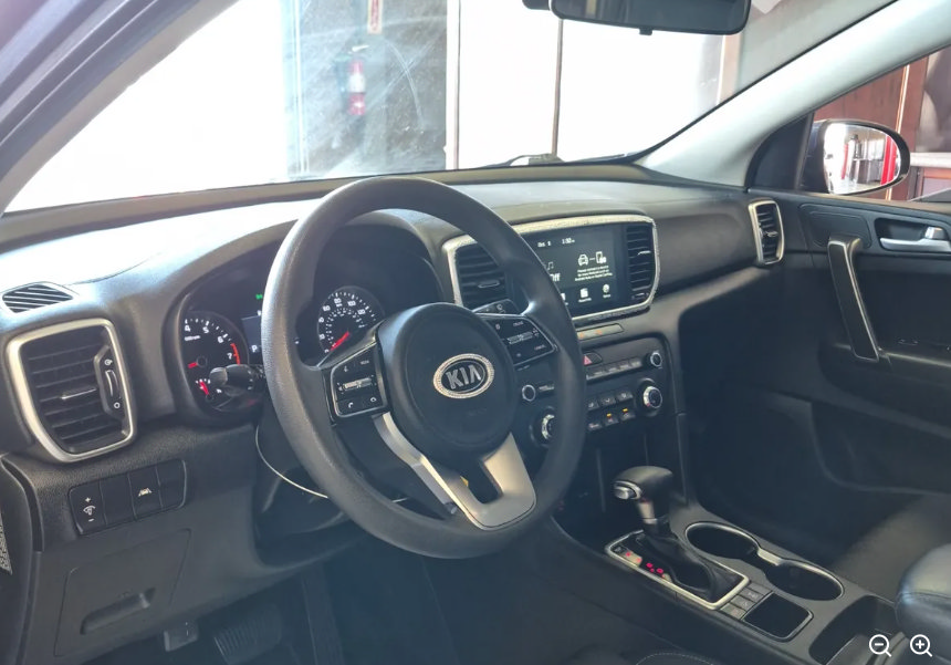 Used 2021 Kia Sportage LX AWD/4WD image 6