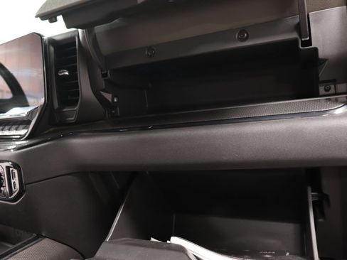 Used 2024 Chevrolet Silverado 2500 ZR2 AWD/4WD image 28