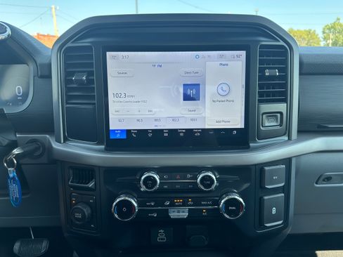 Used 2025 Ford F150 XLT w/ Equipment Group 301A Standard AWD/4WD image 15