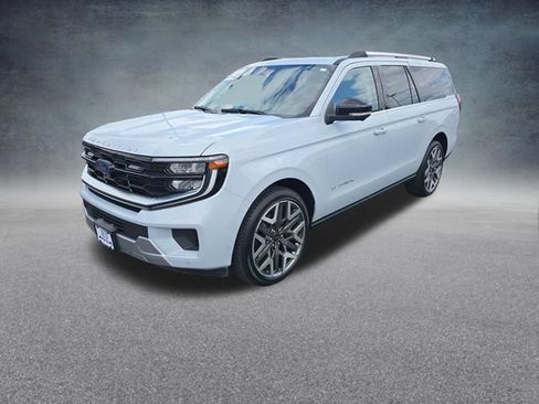 Certified 2025 Ford Expedition Max Platinum w/ Platinum Ultimate Package AWD/4WD image 3