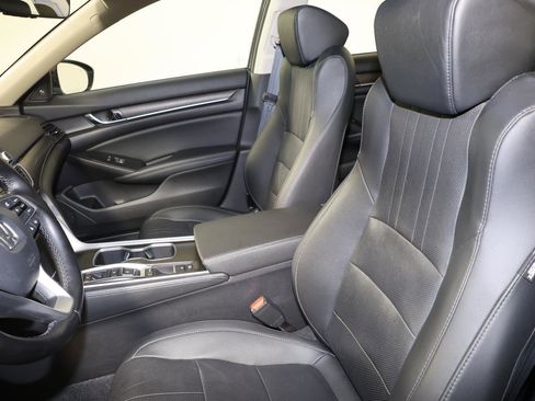 Used 2021 Honda Accord Touring image 27