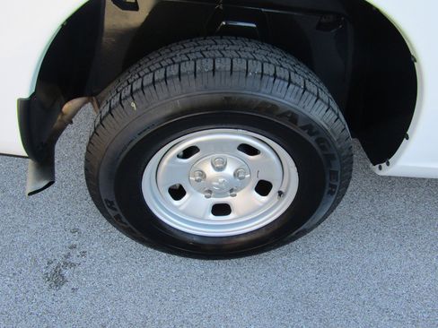 Used 2023 RAM 1500 Tradesman w/ Power & Remote Entry Group image 11