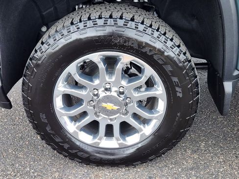 New 2025 Chevrolet Silverado 2500 LTZ w/ LTZ Plus Package AWD/4WD image 7