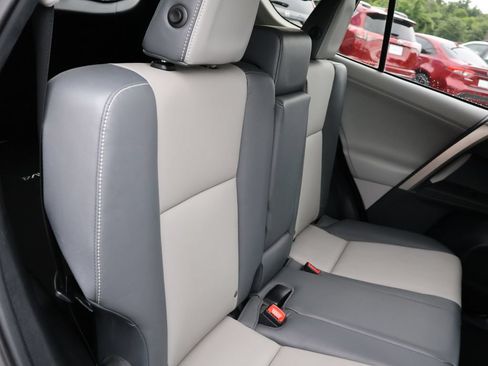 Used 2013 Toyota RAV4 Limited FWD image 12