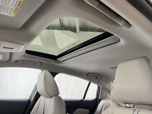 New 2026 Nissan Sentra SL image 14