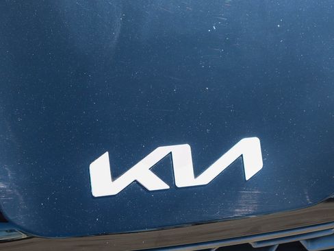 Used 2022 Kia K5 EX FWD image 4